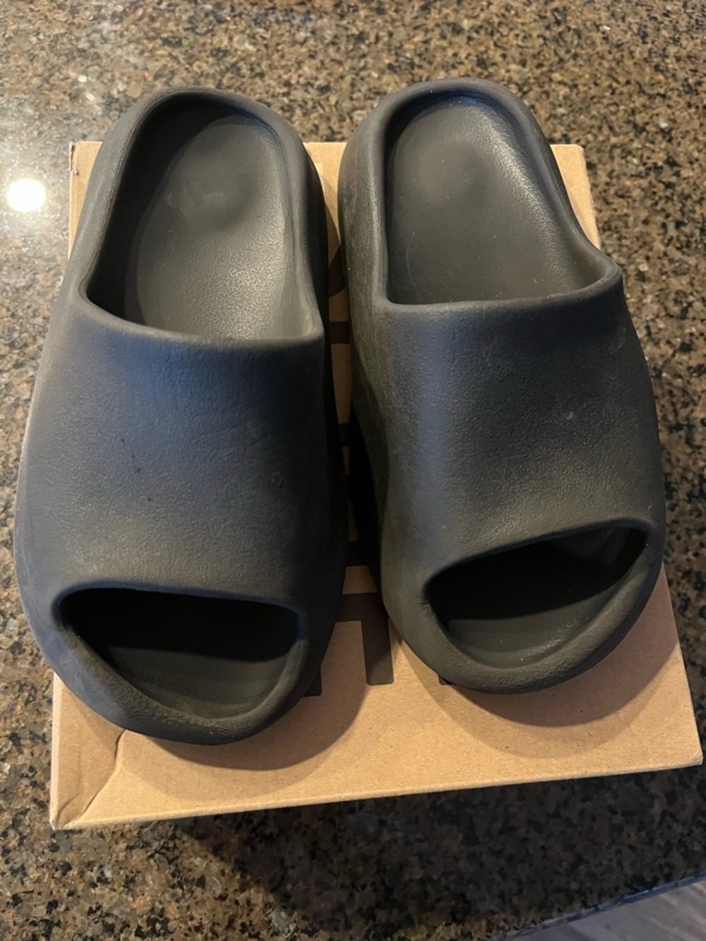 Yeezy Black Onyx Slides Size 6